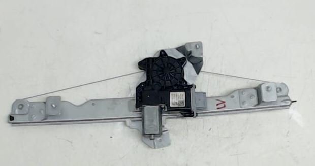 ORJİNAL Dacia Duster Faz 2 Sol Ön Cam Krikosu 807210751R