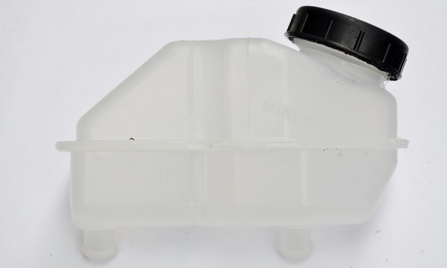 R9 - R11 Fren Hidrolik Deposu 7702189645