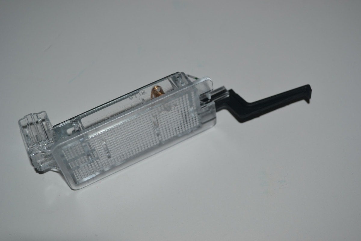 Megane 3 - Torpido Aydınlatma Lambası Ampullü 8200024033