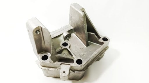 Master 2 Motor Takozu Kulağı Silindir Kapağına Bağlanan 8200774539