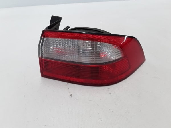 Renault Laguna 2 Sağ Dış Stop 8200002474