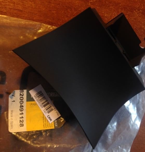 Renault Megane 2 Orta Konsol Kapağı 8200491128 - Renault Mais