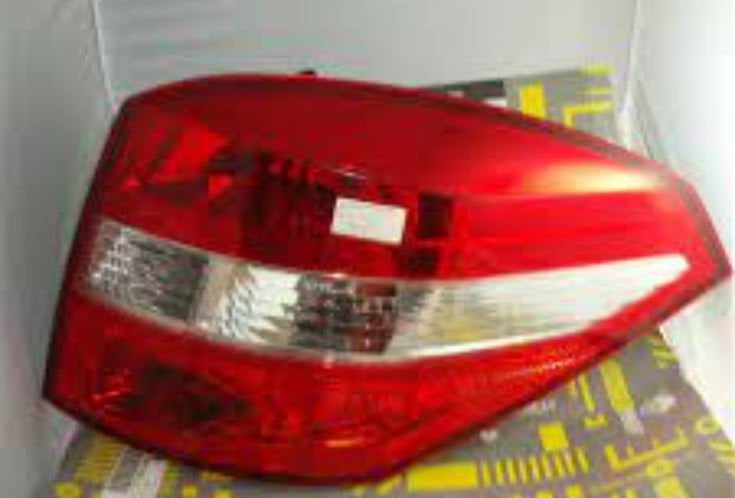 Renault Laguna 3 Sw Sağ Arka Stop Lambası 265500002R