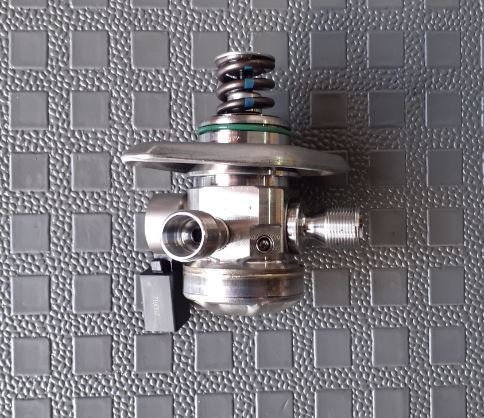 ORJİNAL Megane 4  Duster Xjd 1.3 Tce Yüksek Basınç Pompası 166303162R