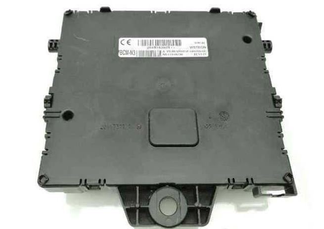 Master 3 Sigorta Role Kutusu 284B18392R 284B10328R