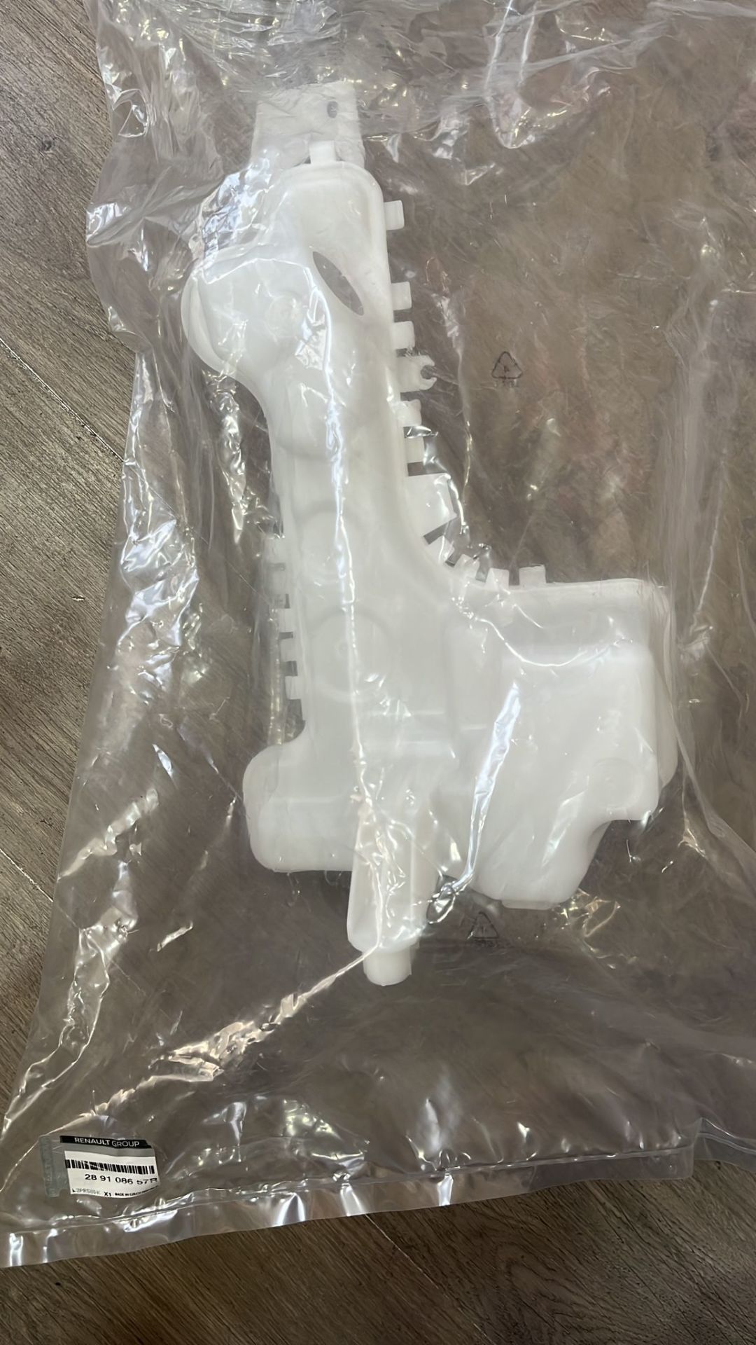 Renault Clio 5 Cam Su Fıskiye Deposu 289108657R - Renault Mais