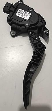 Renault Kadjar Gaz Pedalı Komple 180024BA0B