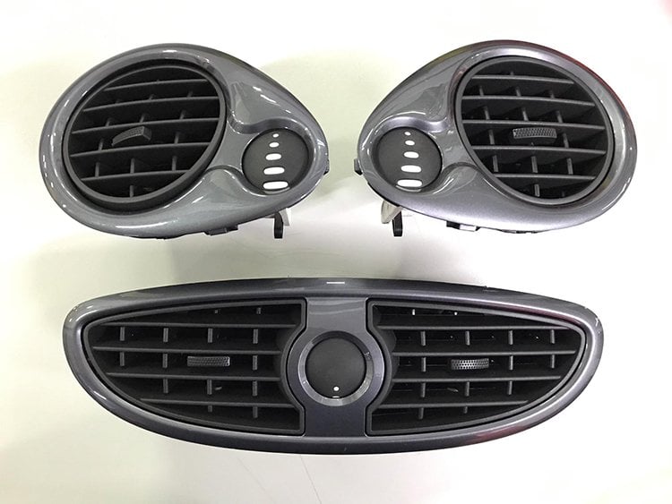 Clio 3 Ön Göğüs Torpido Havalandırması Komple Sağ- Sol- Orta Füme Parlak 7701208585