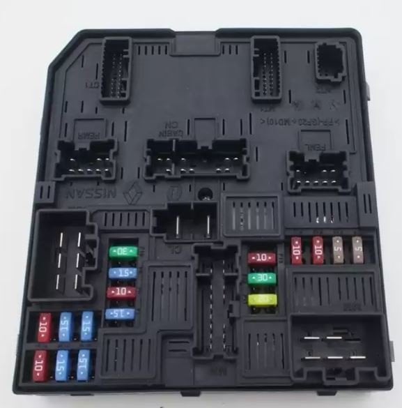 Renault Megane 4 UPC Beyni Sigorta Kutusu 284B67108R - 284B68873R - 284B66727R