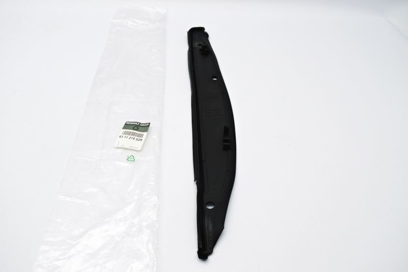 Fluence - Megane 3 Ön Çamurluk Sağ Yan Parça 631121952R