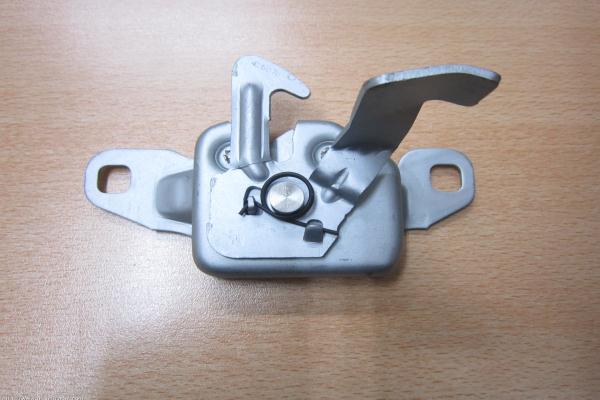 Megane 1 Ön Kaput Kilidi 7700425076