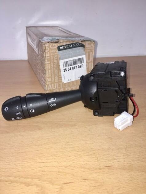 MAİS Dacia Sandero 2 Logan Yeni Model Far Kolu (Kornasız) 255404709R