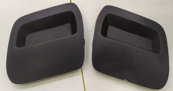 Dacia Duster 2018 Sonrası Ön Tampon Çeki Demir Kapağı Takım 620721430R