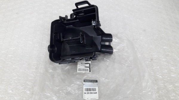 Renault Captur Sigorta Kutusu (Alt) 243809584R