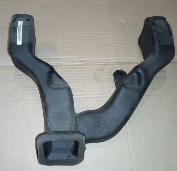 Renault Fluence Torpido Arka Havalandırma Borusu 687940002R - Renault Mais