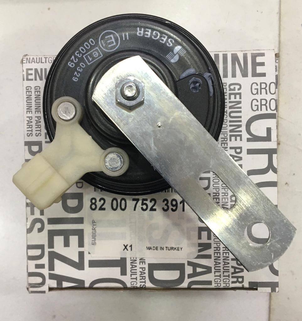 Reanult Megane 2 Clio 3 Korna 8200752391
