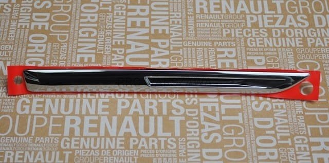 Megane 4  -IV Ön Çamurluk Çıtası Sağ Krom 990429948R