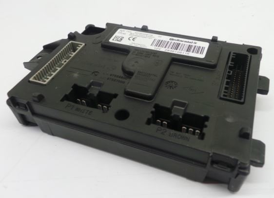 Renault Clio 4 UCH Beyni 284B10811R - Renault Mais