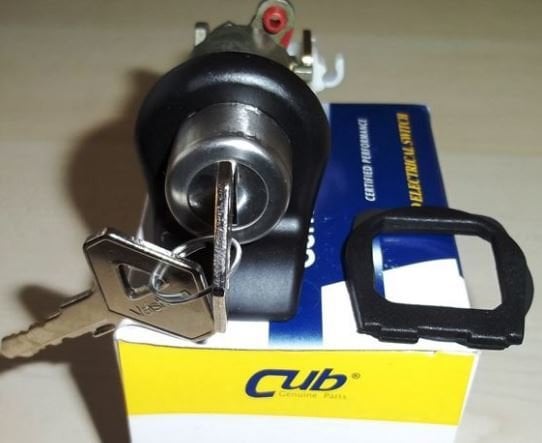 Renault 19 Bagaj Kilidi Dış Anahtarlı 7701038357