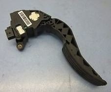 Renault Megane 3 Gaz Pedal Kaptörü 180020023R