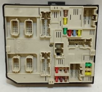 Master 3-III Elektronik Beyin Sigorta Upc Kutusu 284B66852R