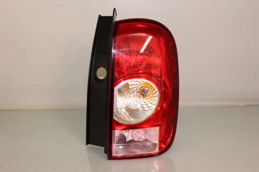 Dacia Duster (2010-2013) Arka Stop Lambası Sağ 265500033R
