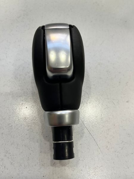 Clio 5 Otomatik Vites Topuzu 328650805R