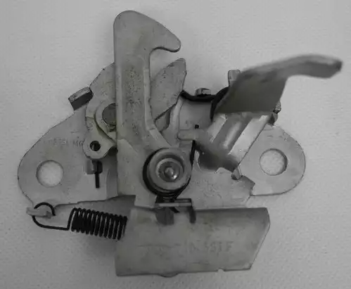 Megane 1 Motor Kaput Kilidi 7702255435 - 7700419681- 7700847420