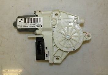 Renault Latitude Sağ Arka Cam Krikosu Motoru 827300007R