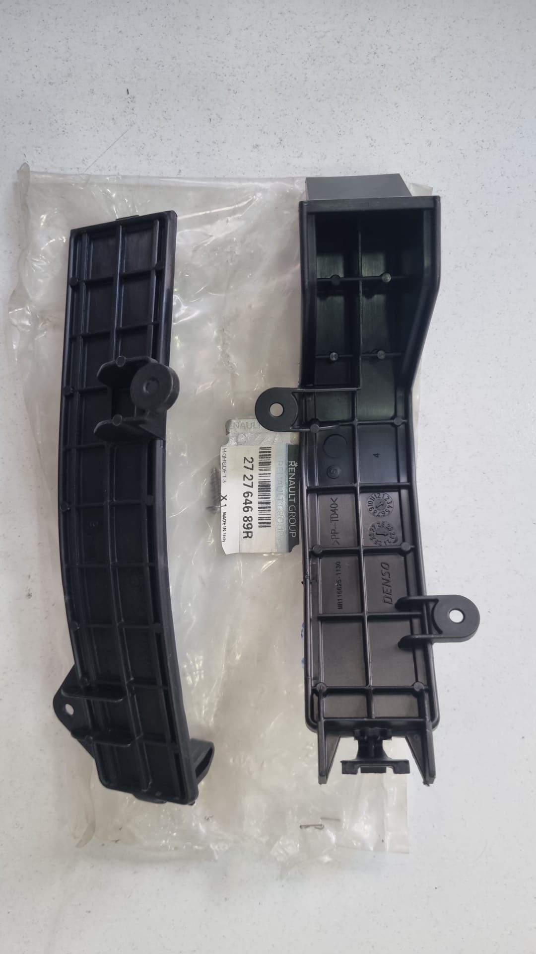 Clio 5 Captur II Polen Filtre Kapağı 272764689R