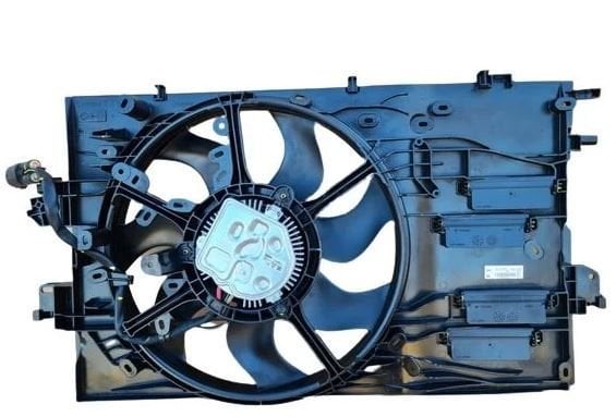 Duster 2 Sandero III Fan Motoru 214818260R