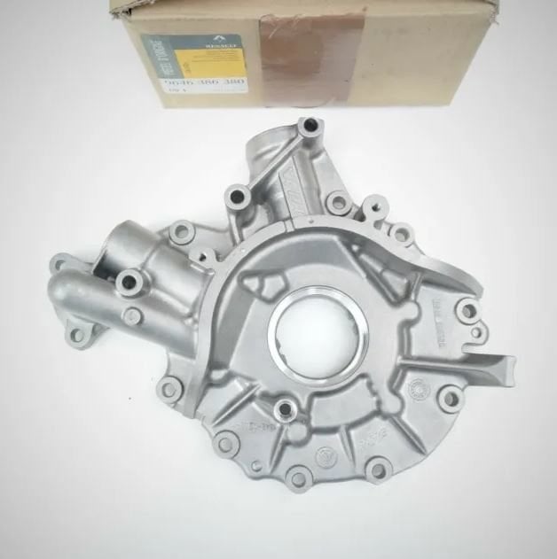 Laguna 2 Espace 3.0 V6 Yağ Pompası 9646386380
