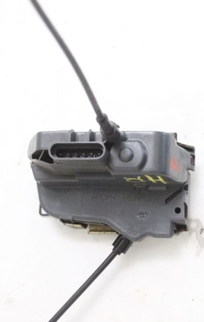 Megane 2 Arka Kapı Kilidi Sağ - 6 Fiş 8200212467