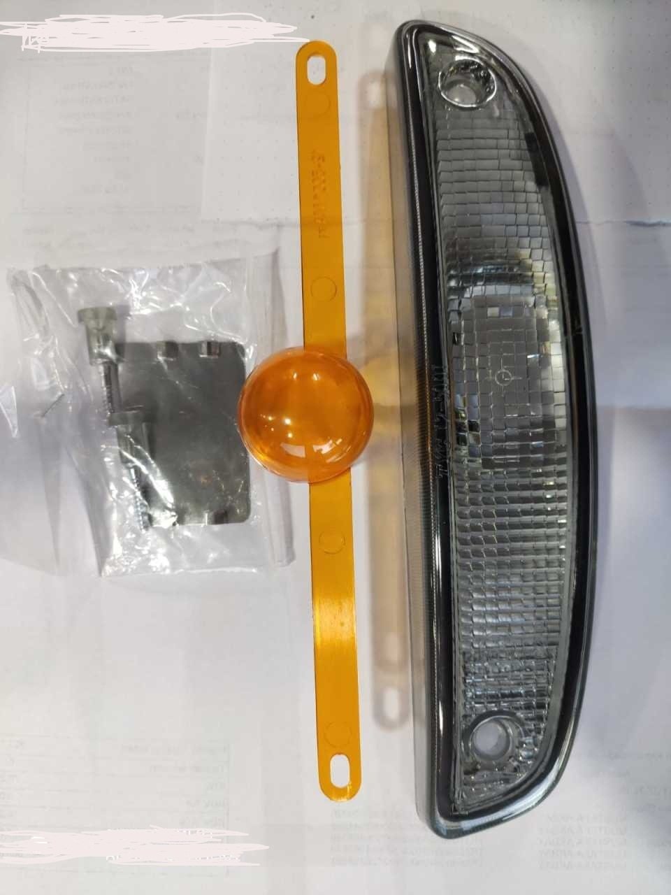 Renault Twingo Sinyal Camı Beyaz Sağ Ve Sol Uyumludur 7701036392